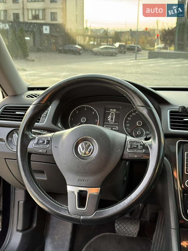 Седан Volkswagen Passat 2013 в Рівному