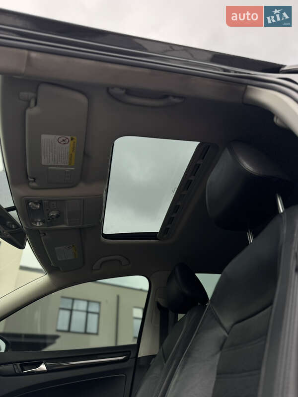 Седан Volkswagen Passat 2013 в Рівному