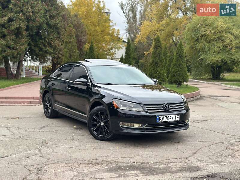 Седан Volkswagen Passat 2011 в Києві