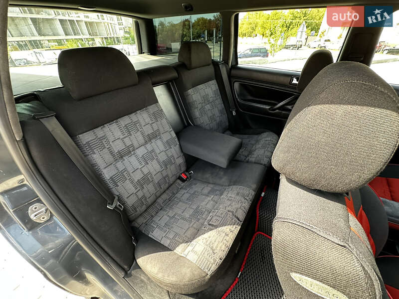 Универсал Volkswagen Passat 1999 в Львове
