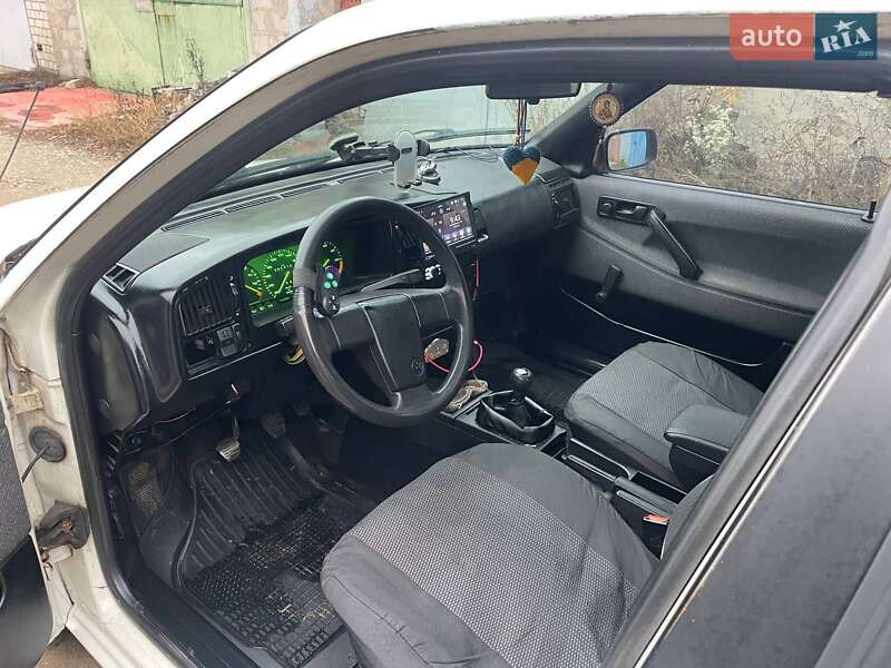 Седан Volkswagen Passat 1989 в Харькове фото 19 Седан Volkswagen Passat 1989 в Харькове