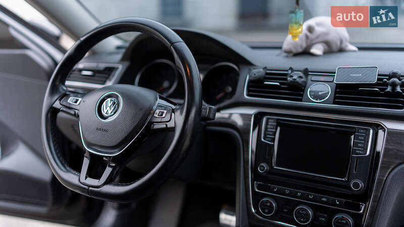 Седан Volkswagen Passat 2016 в Києві фото 26 Седан Volkswagen Passat 2016 в Києві