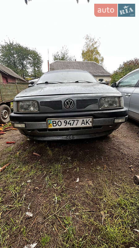 Универсал Volkswagen Passat 1990 в Збараже