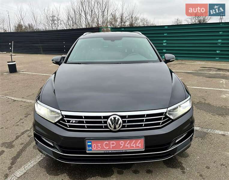 Универсал Volkswagen Passat 2017 в Киеве