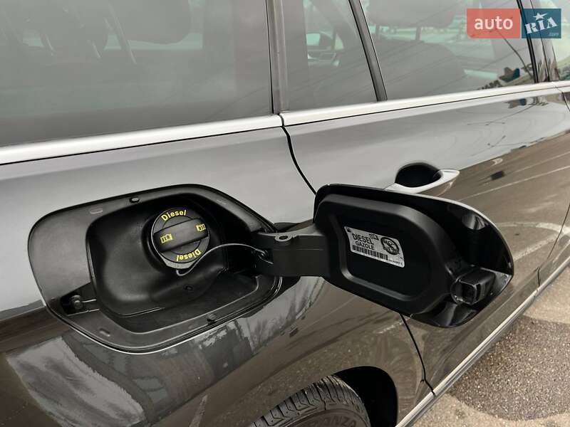 Универсал Volkswagen Passat 2017 в Киеве