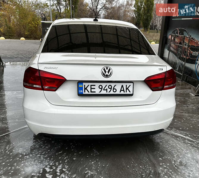 Седан Volkswagen Passat 2015 в Кривому Розі