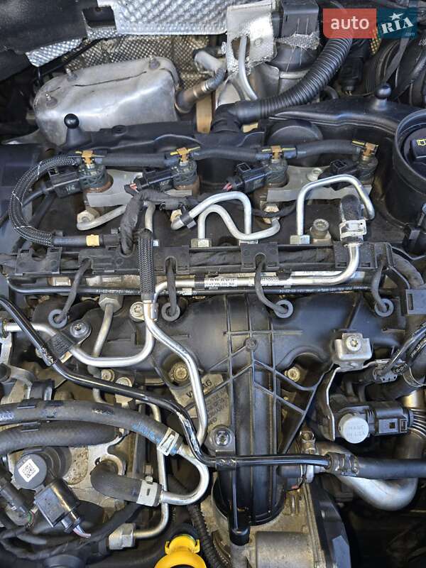 Універсал Volkswagen Passat 2014 в Запоріжжі