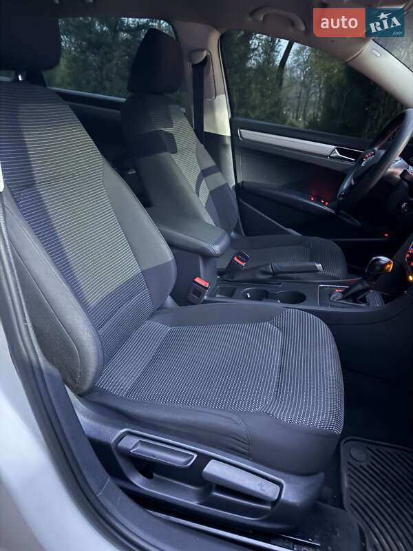 Седан Volkswagen Passat 2017 в Запорожье