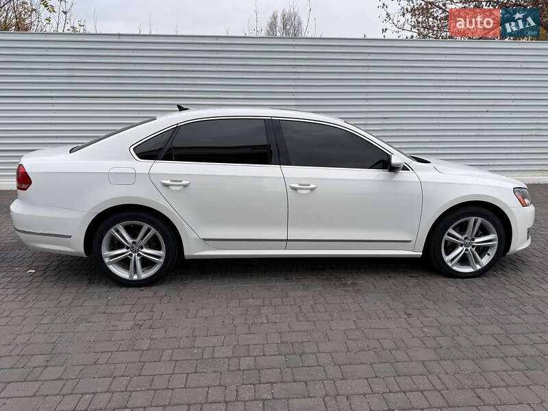 Седан Volkswagen Passat 2014 в Одессе