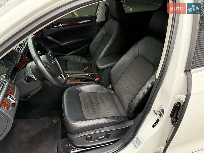 Седан Volkswagen Passat 2014 в Одессе