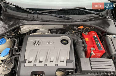 Седан Volkswagen Passat 2013 в Умани