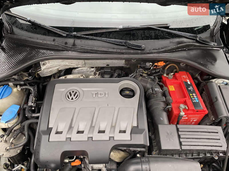 Седан Volkswagen Passat 2013 в Умані