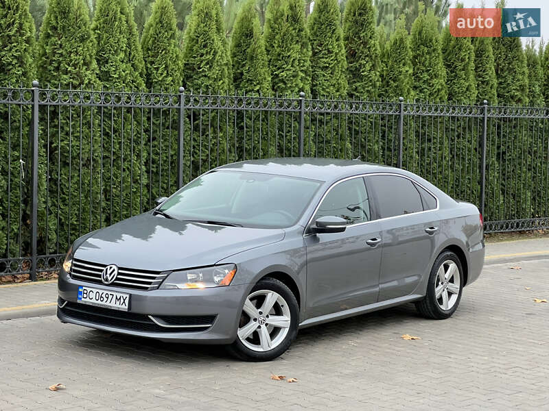 Седан Volkswagen Passat 2013 в Одессе