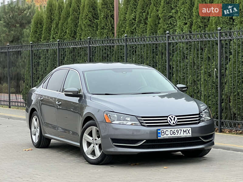 Седан Volkswagen Passat 2013 в Одессе