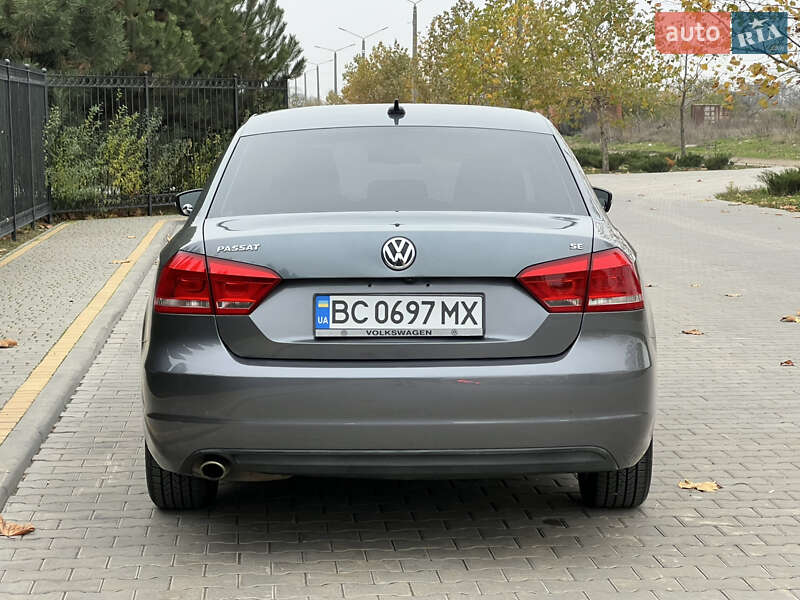 Седан Volkswagen Passat 2013 в Одессе