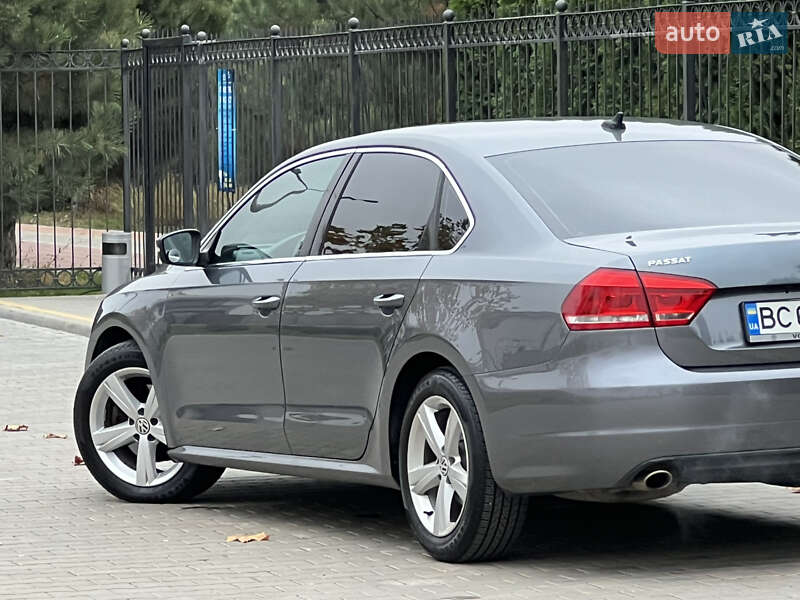Седан Volkswagen Passat 2013 в Одессе