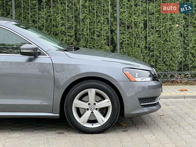 Седан Volkswagen Passat 2013 в Одессе