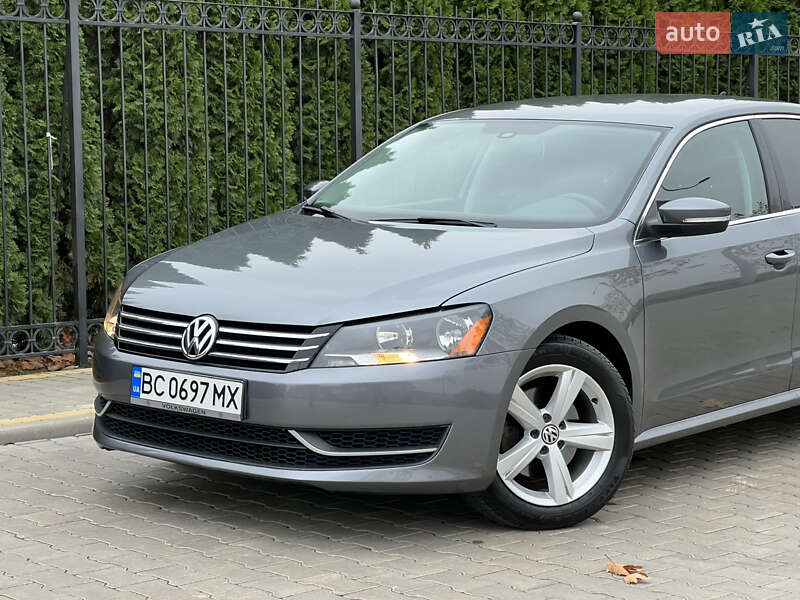 Седан Volkswagen Passat 2013 в Одессе