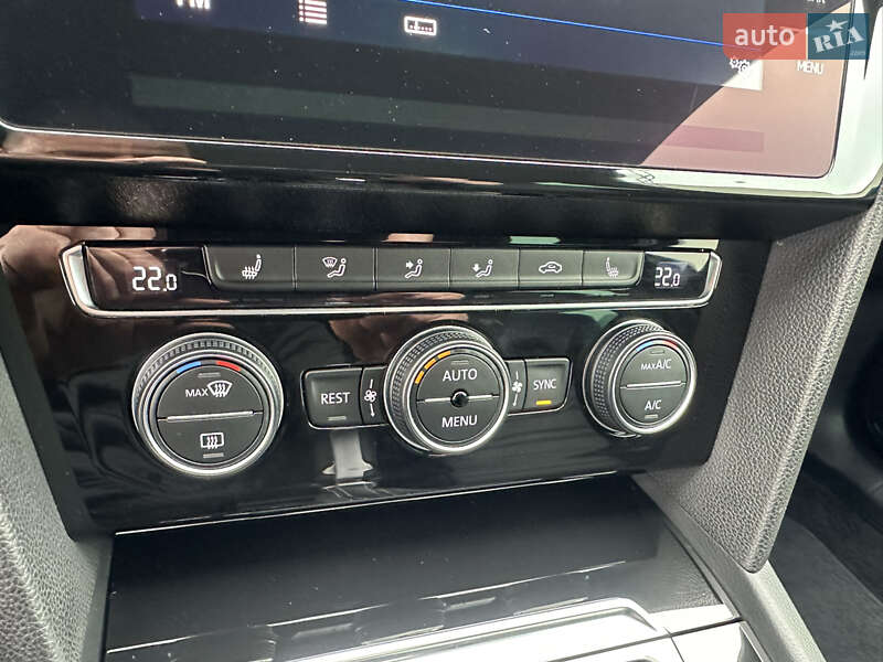 Универсал Volkswagen Passat 2019 в Луцке