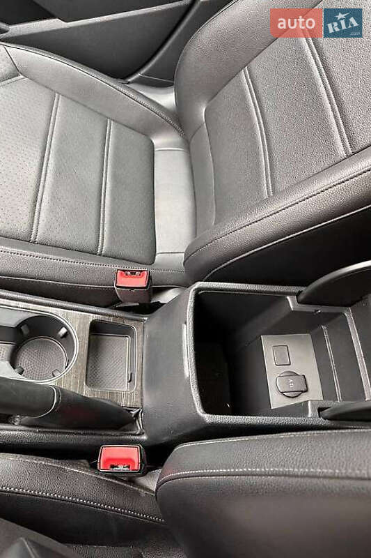 Седан Volkswagen Passat 2017 в Киеве фото 15 Седан Volkswagen Passat 2017 в Киеве