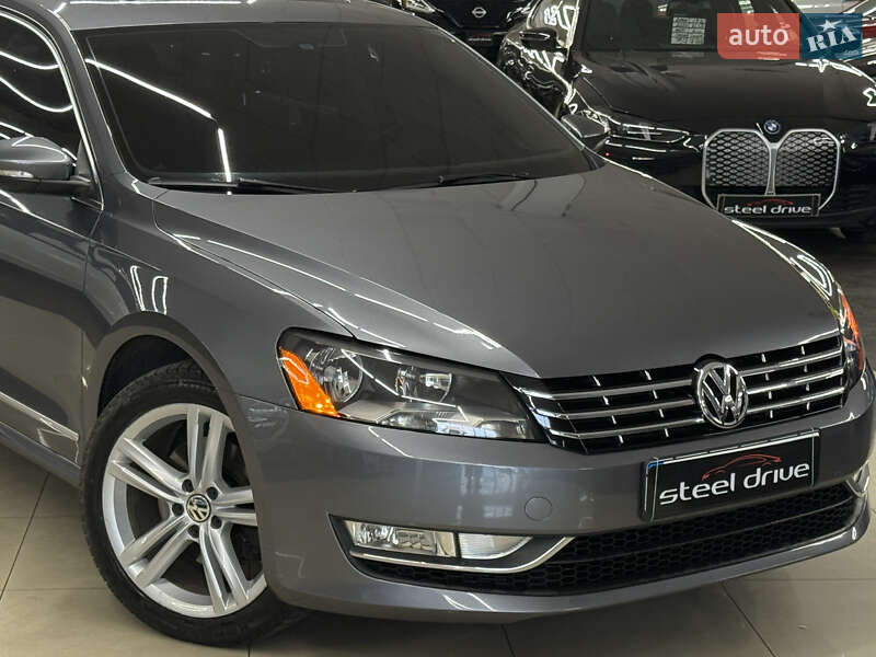 Седан Volkswagen Passat 2013 в Николаеве