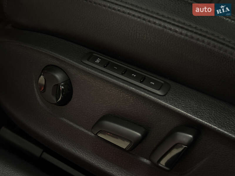 Седан Volkswagen Passat 2013 в Николаеве