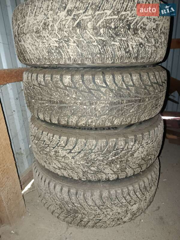 Седан Volkswagen Passat 1995 в Шаргороде