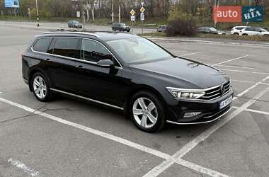 Універсал Volkswagen Passat 2020 в Києві