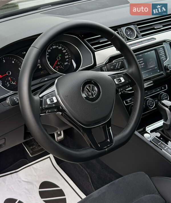 Универсал Volkswagen Passat 2016 в Житомире