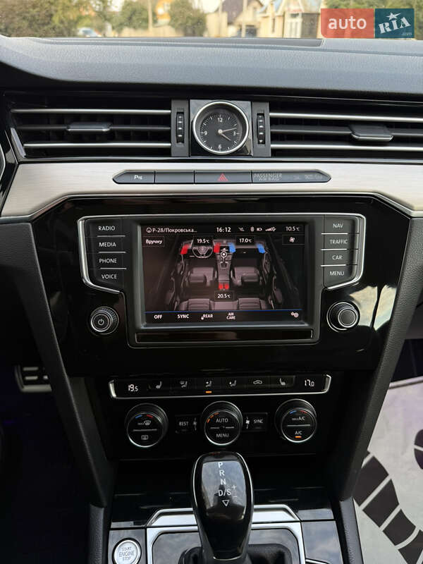 Универсал Volkswagen Passat 2016 в Житомире