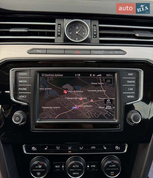 Универсал Volkswagen Passat 2016 в Житомире