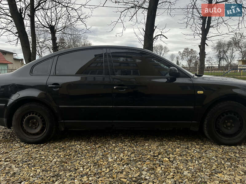 Седан Volkswagen Passat 1999 в Івано-Франківську