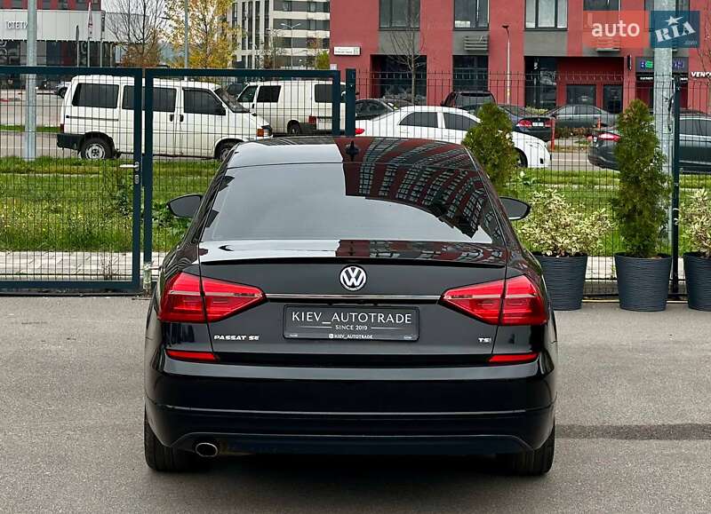 Седан Volkswagen Passat 2015 в Киеве