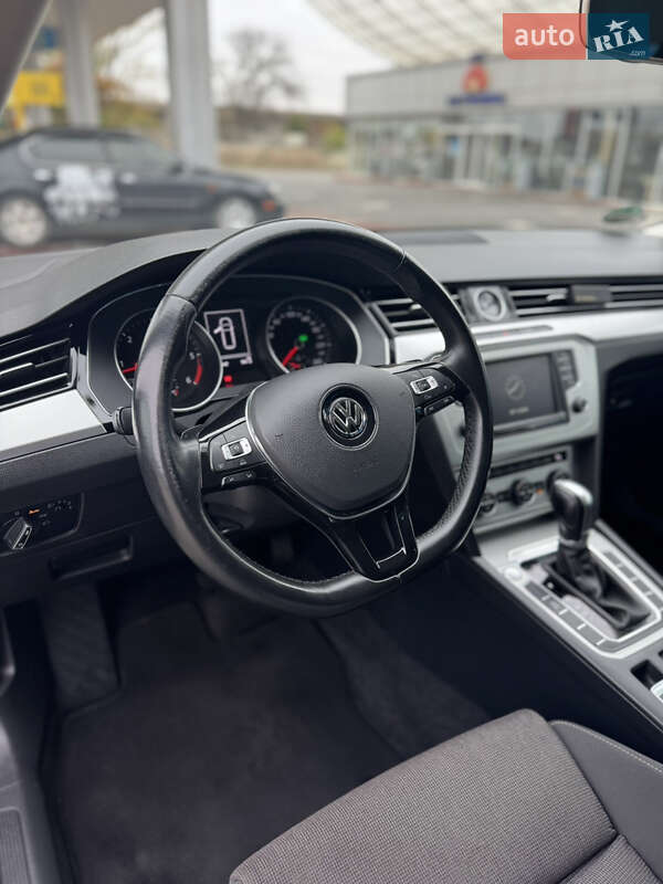 Универсал Volkswagen Passat 2015 в Одессе фото 22 Универсал Volkswagen Passat 2015 в Одессе