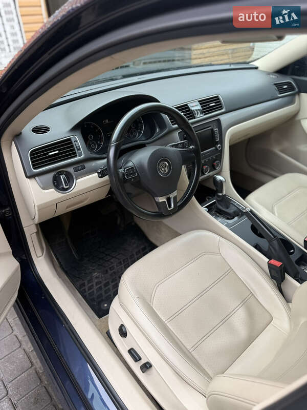 Седан Volkswagen Passat 2015 в Одесі фото 49 Седан Volkswagen Passat 2015 в Одесі