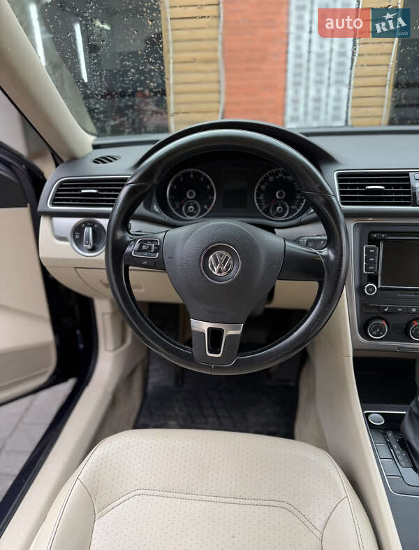 Седан Volkswagen Passat 2015 в Одесі фото 64 Седан Volkswagen Passat 2015 в Одесі
