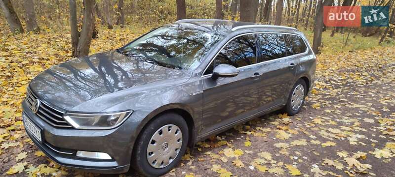 Універсал Volkswagen Passat 2017 в Козятині