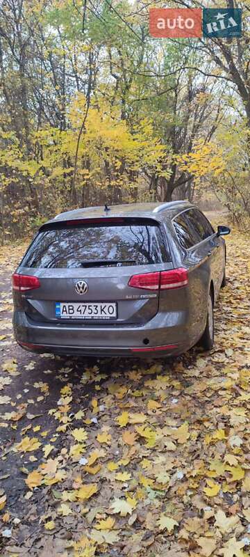 Універсал Volkswagen Passat 2017 в Козятині