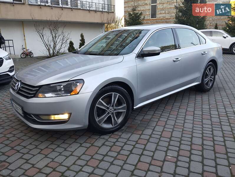Седан Volkswagen Passat 2012 в Львове