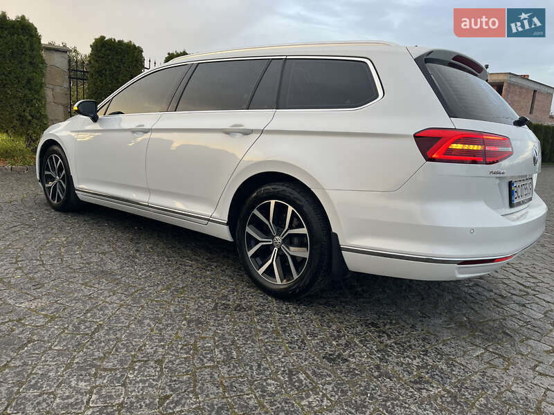 Универсал Volkswagen Passat 2018 в Львове