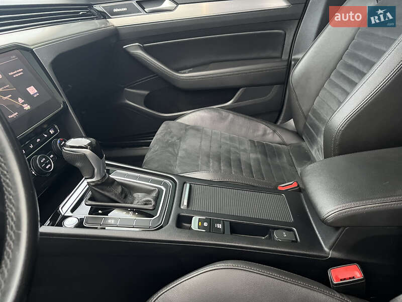 Универсал Volkswagen Passat 2018 в Львове