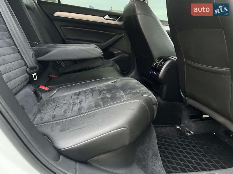 Универсал Volkswagen Passat 2018 в Львове