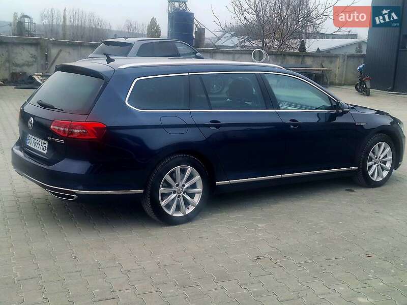 Універсал Volkswagen Passat 2016 в Тернополі
