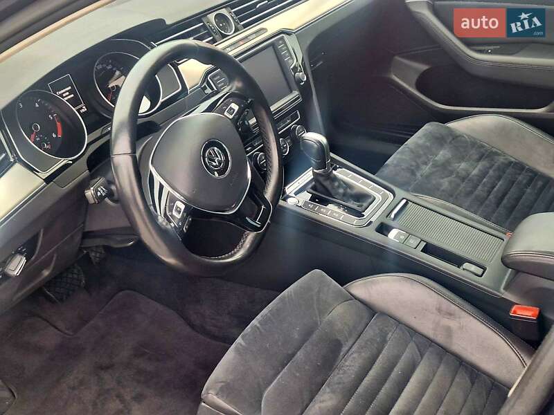 Універсал Volkswagen Passat 2016 в Тернополі