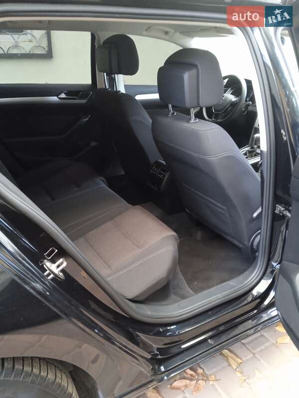 Универсал Volkswagen Passat 2018 в Днепре