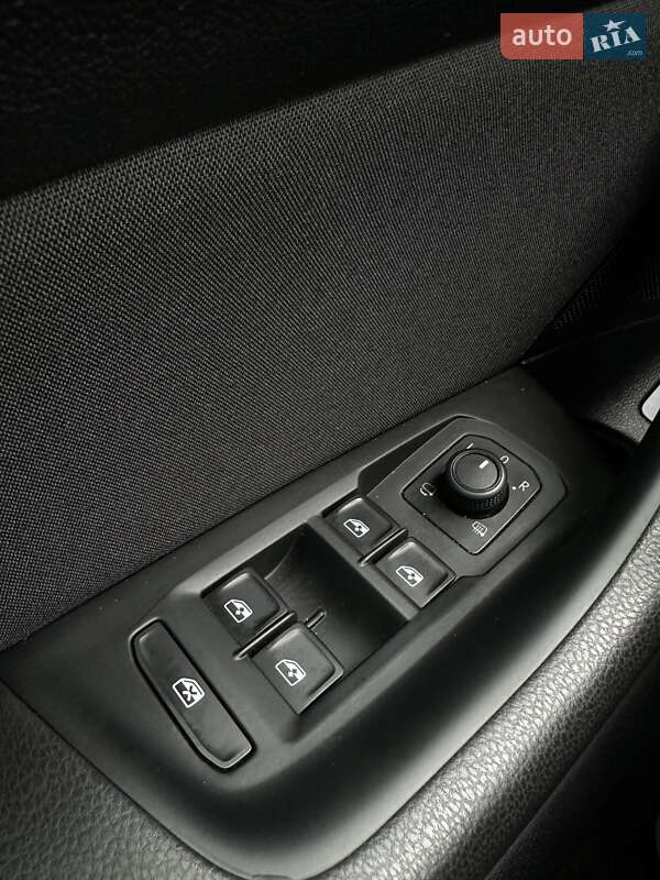 Универсал Volkswagen Passat 2021 в Белогородке