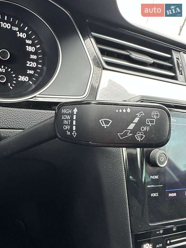 Универсал Volkswagen Passat 2021 в Белогородке