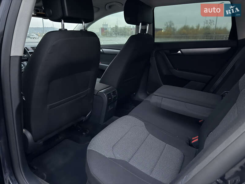 Универсал Volkswagen Passat 2011 в Малине фото 19 Универсал Volkswagen Passat 2011 в Малине