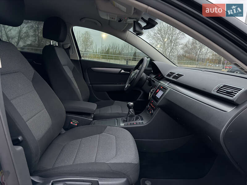 Универсал Volkswagen Passat 2011 в Малине фото 20 Универсал Volkswagen Passat 2011 в Малине