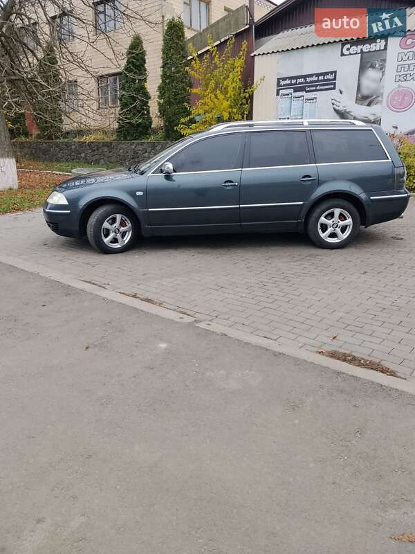 Универсал Volkswagen Passat 2001 в Новоархангельске
